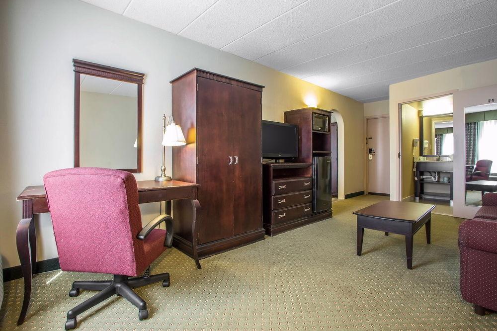 Holiday Inn Express Atlantic City W Pleasantville By Ihg Egg Harbor Township Exterior photo