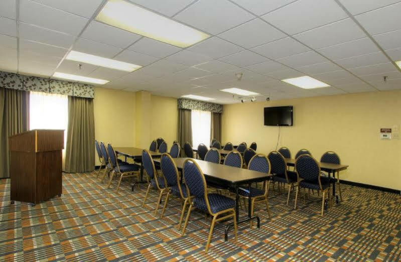 Holiday Inn Express Atlantic City W Pleasantville By Ihg Egg Harbor Township Exterior photo